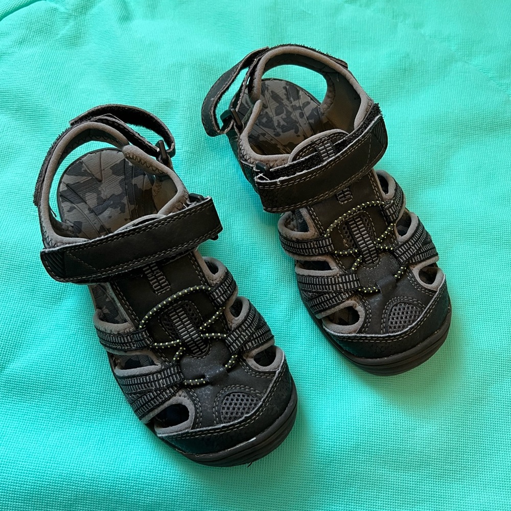 Boys Sonoma Black Sandals Size 1